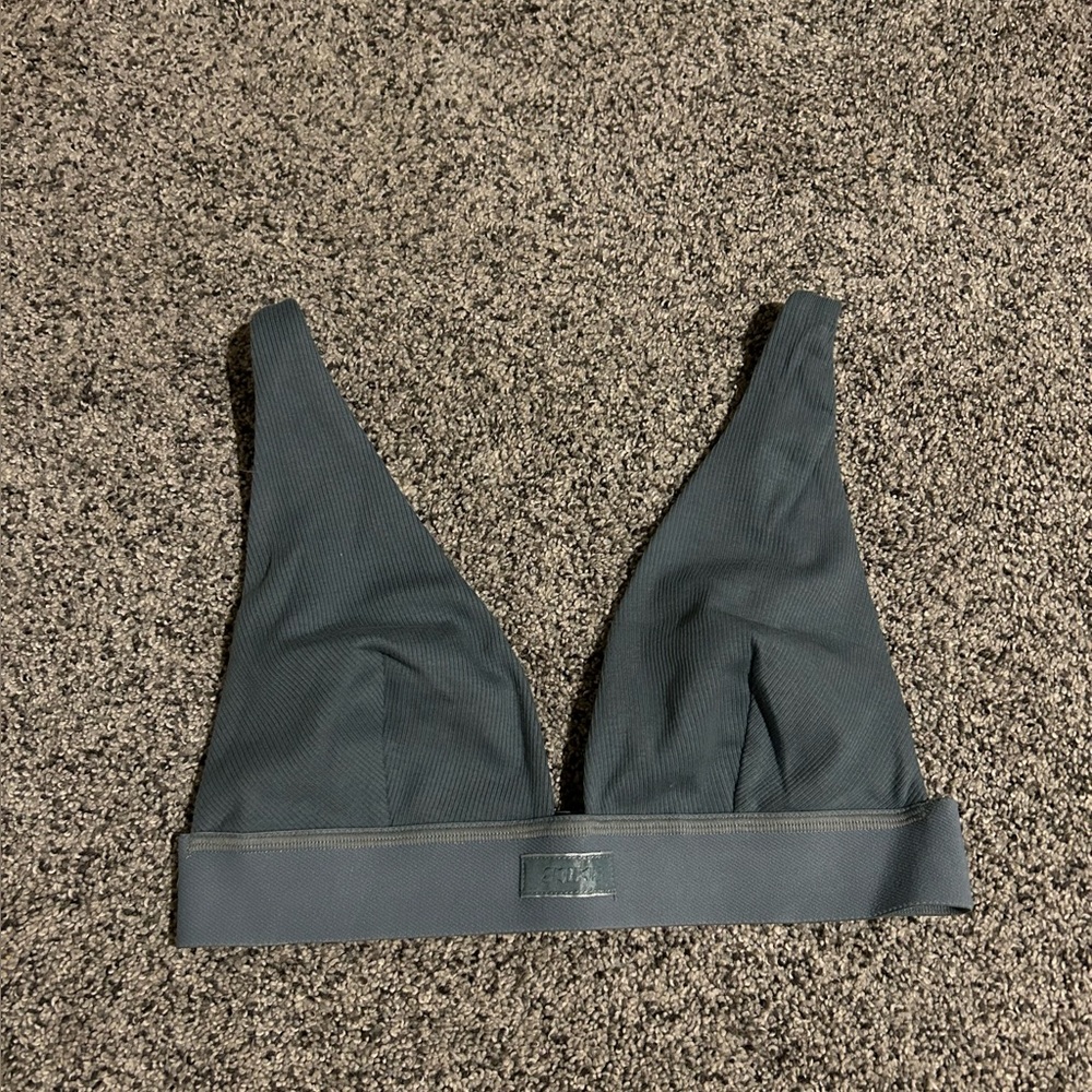 Skims Cotton Plunge Bralette In Kyanite.
